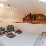 Chestnut Barn بيت للعطل ويتبي