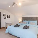 Chestnut Barn بيت للعطل