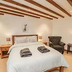 Сasa de vacaciones Chestnut Barn