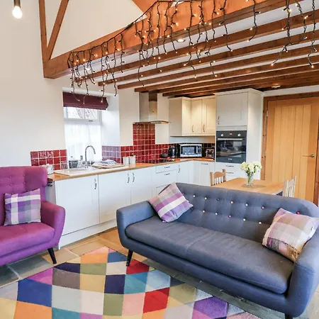 بيت للعطل Chestnut Barn